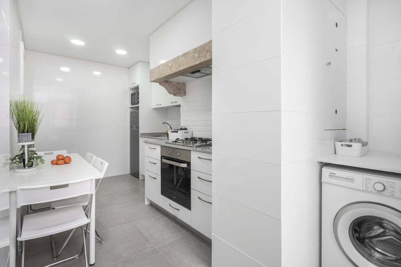 Whome Hideaway Family Apartment #2 리스본 외부 사진